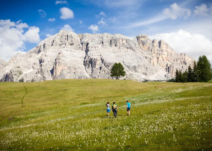 Villa Tony - Small Romantic Hotel Corvara In Badia